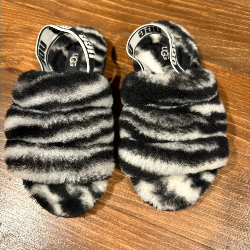 🍭UGG Fluff Yeah Slide/Slipper